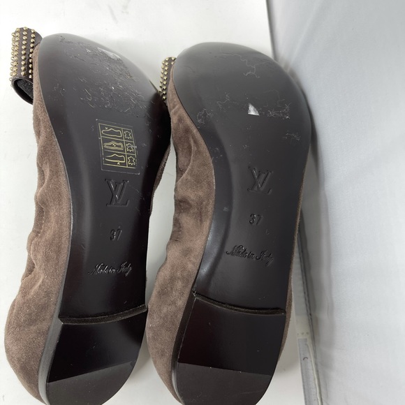 Louis Vuitton Flats! - Picture 9 of 10